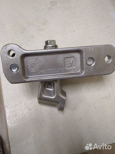 Опора двигателя правая Веста. Усиленная