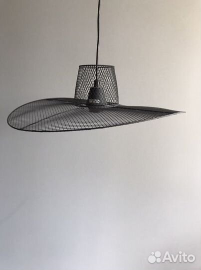 Светильник подвесной в форме шляпы