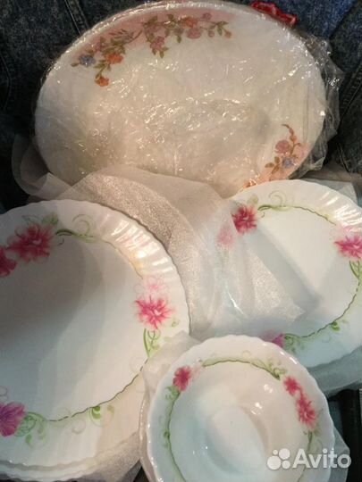 Набор тарелок