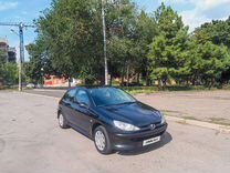 Peugeot 206 1.4 MT, 2006, 177 000 км, с пробегом, цена 410 000 руб.