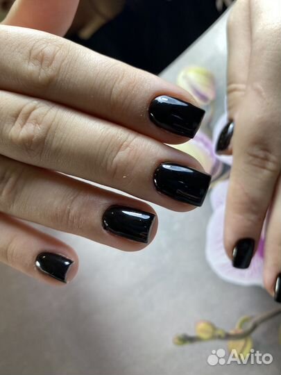 Маникюр и педикюр