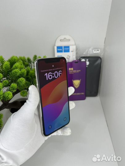 iPhone 11 Pro, 64 ГБ