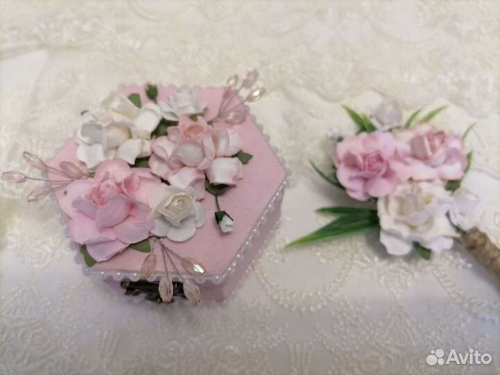 Бутоньерка. Шкатулка для свадебных колец