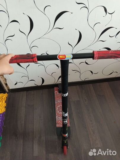 Трюковой самокат tech team voodoo