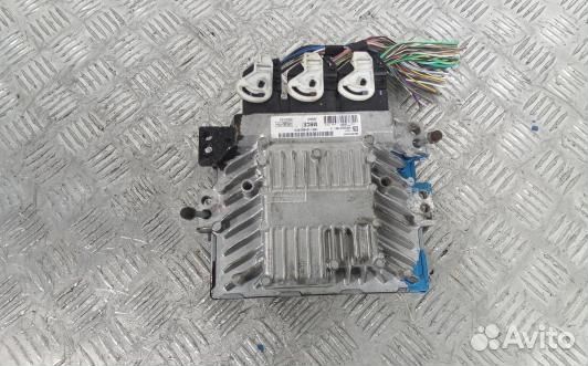 Блок управления двс ford focus 2 (8DN04PC01)