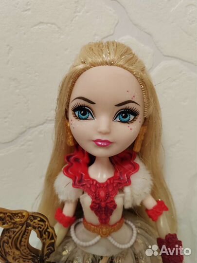 Кукла Ever After High Эппл Вайт день коронации