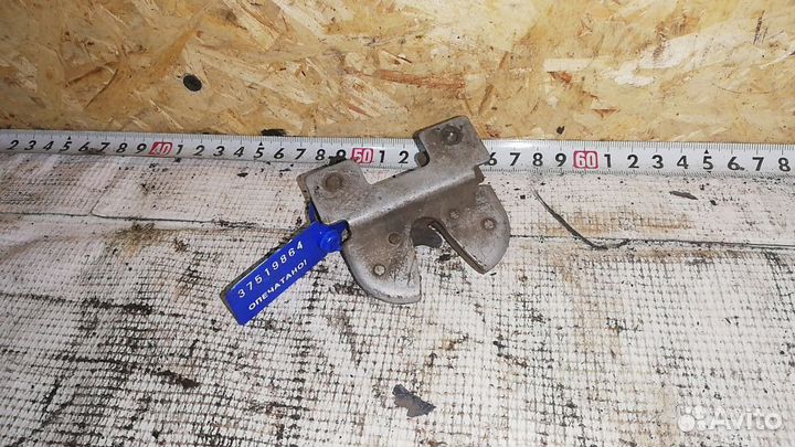 Замок капота / TGA TGX(MAN)