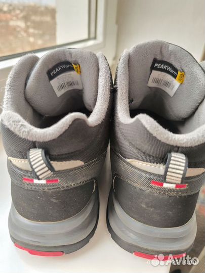 Ботинки зимние р. 40