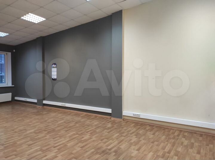 Офис на 4-м этаже, 46м2