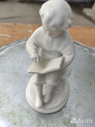 Статуэтка фарфор СССР Ленин молодой