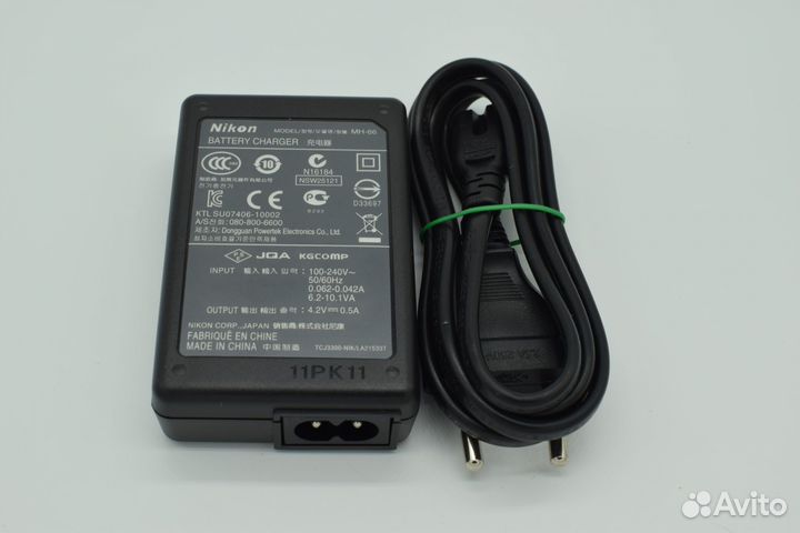 Зарядное устройство Nikon MH-66 для EN-EL19