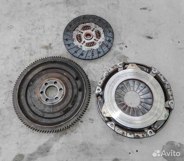 Маховик Nissan Primera P10