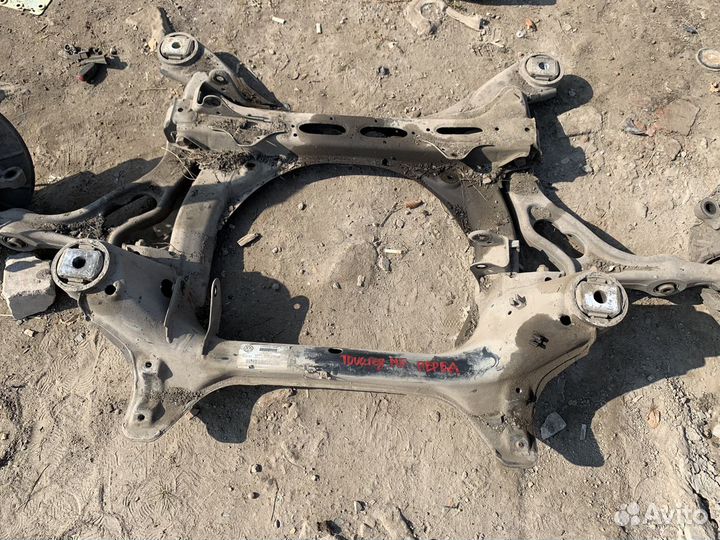 Подрамник передний Volkswagen Touareg 2 NF 3.0 D