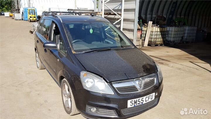 Разбор на запчасти Opel Zafira B
