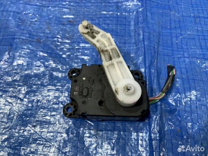 Сервопривод заслонок печки Nissan Xtrail NT32