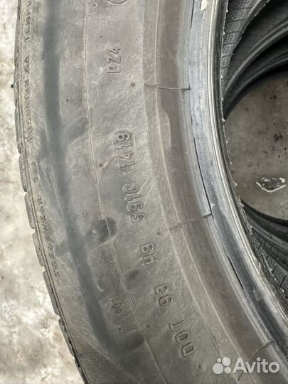 Pirelli P Zero PZ4 235/55 R18