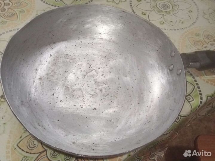 Сковорода металлическая с ручкой СССР