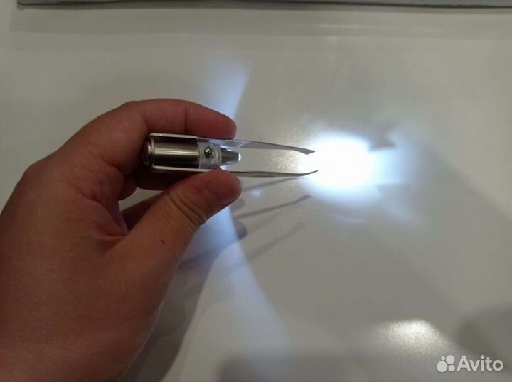 Пинцет с LED-подсветкой