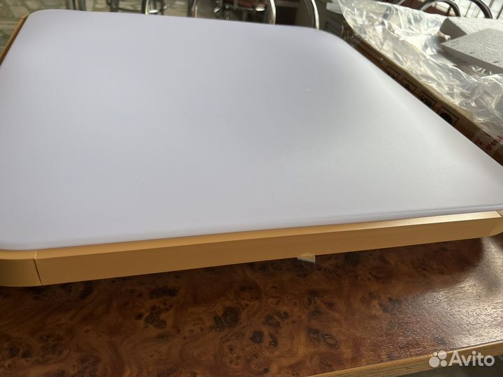 Светильник потолочный светодиодный