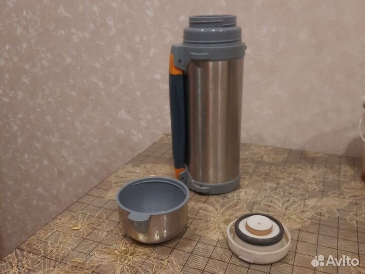 Термос 1.2литра с металлической колбой