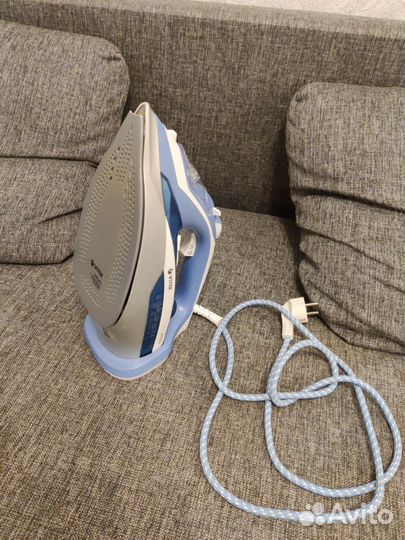 Утюг Vitek 2600 WT