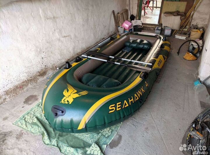 Надувная лодка intex seahawk 4