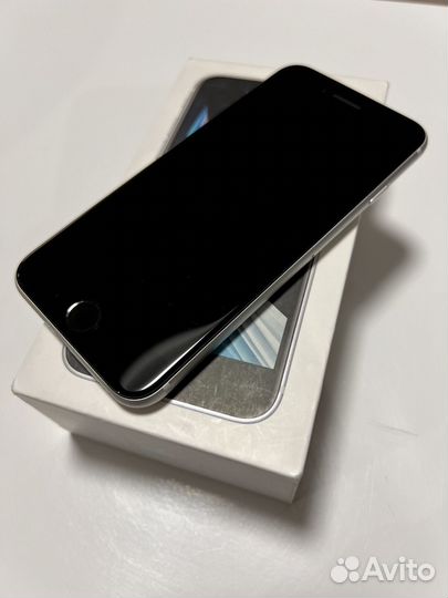 iPhone SE (2020), 64 ГБ