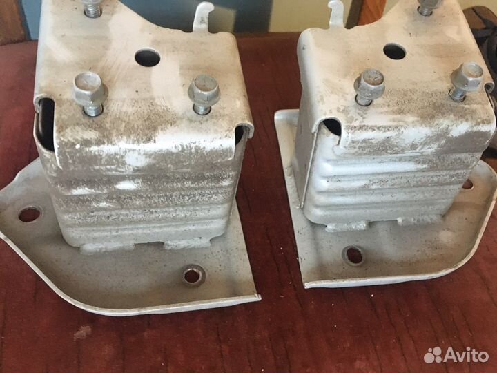 Уселитель заднего бампера mitsubishi outlander 3