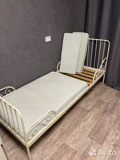 Детская кровать IKEA раздвижная металлическая