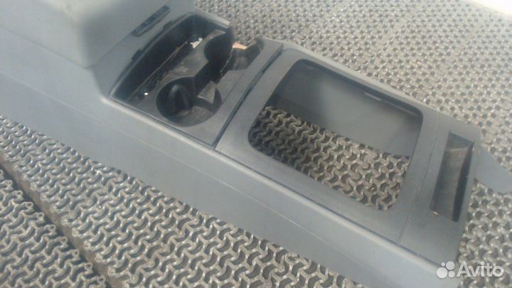 Консоль салона Jeep Grand Cherokee, 2006