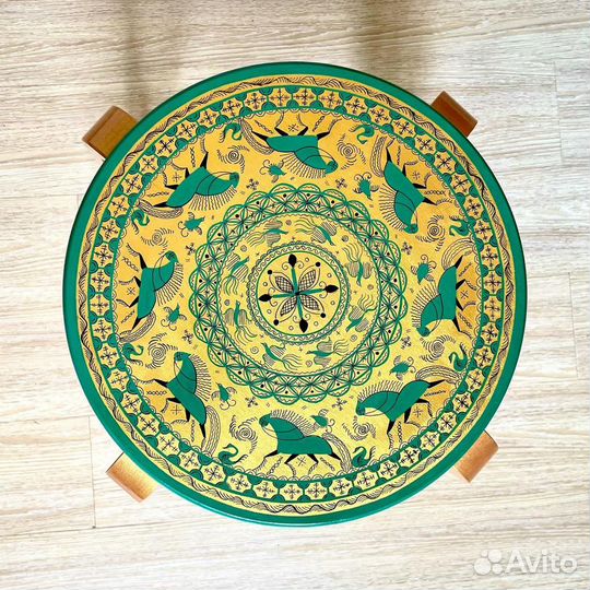 Табурет. Мезенская роспись