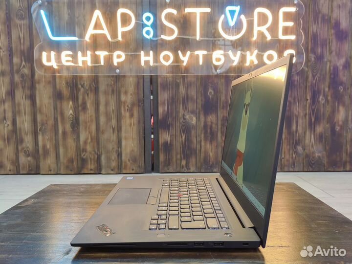 Эксклюзивный ноутбук Intel Xeon и Quadro P2000