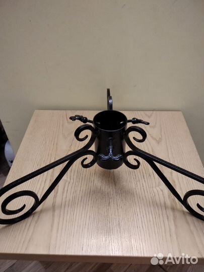 Основания для живой елки