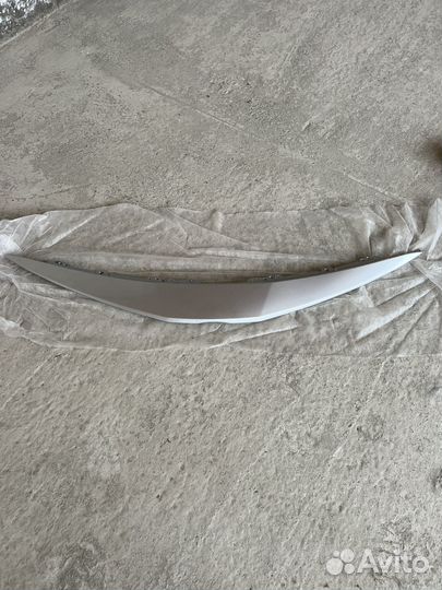 Планка бампера на camry 75