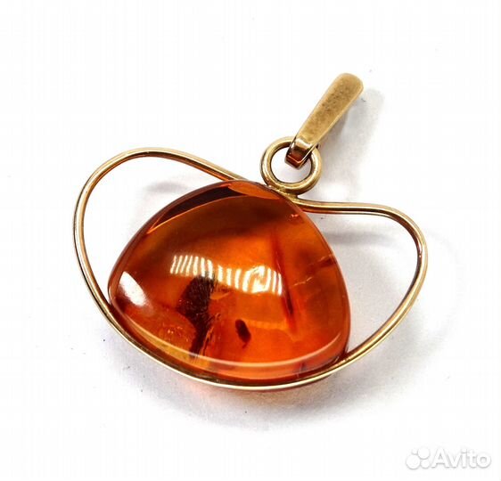 Советский золотой кулон с янтарем