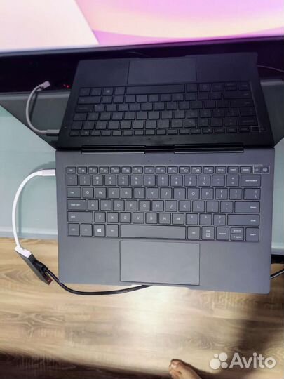 Samsung galaxy book s 8/256 Lte (есть недостаток)