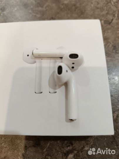 Apple AirPods 2 A2032,A2031,A1602 оригинал