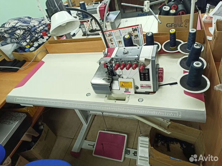 Оверлок промышленный 6ти ниточный aurora A-700DE-6