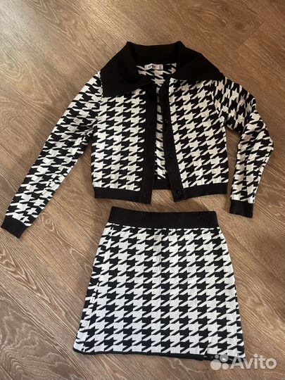 Жакет укороченный и юбка