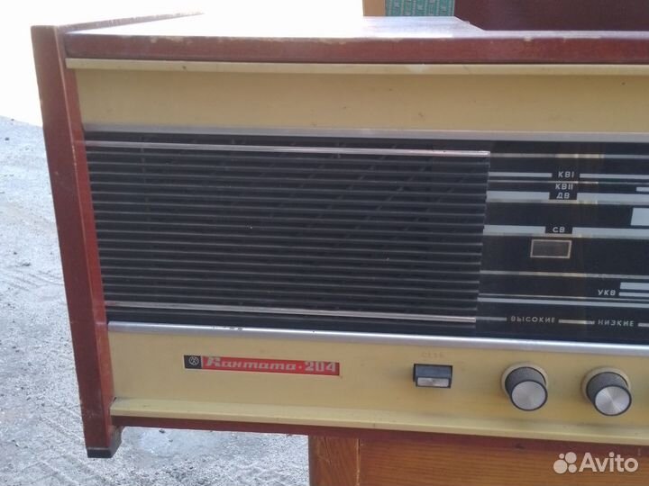 Радиола кантата 204