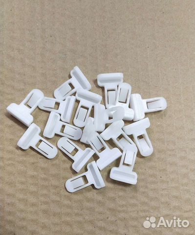 Крепление бампера Toyota