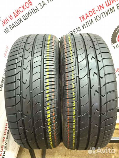 Toyo Tranpath MPZ 215/55 R17 94V