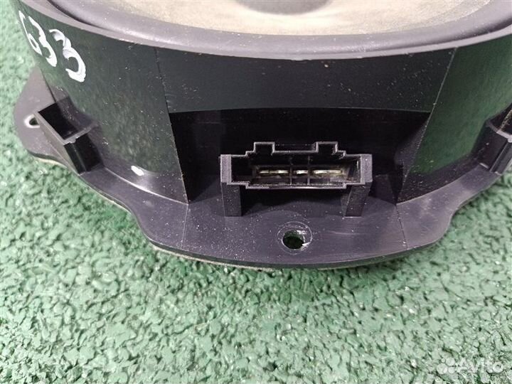 Динамик двери передний Vw Passat B7 2011