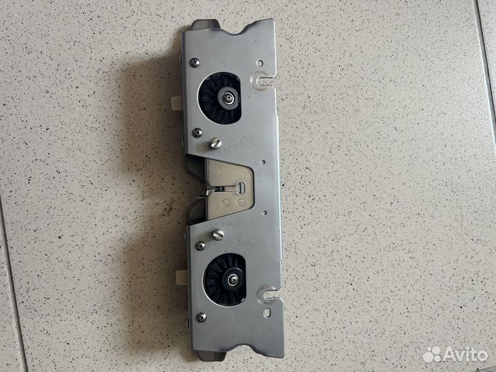 Каретка от вязальной машины Тойота