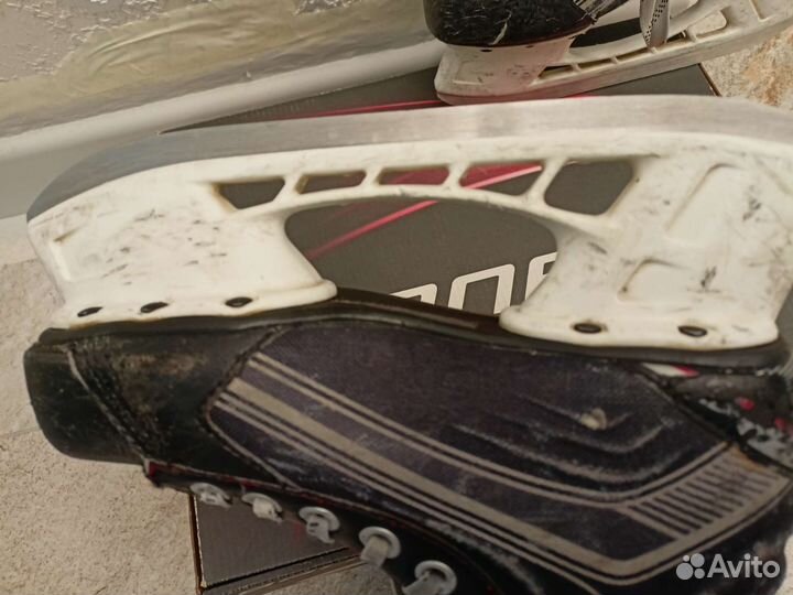 Коньки Bauer X300 36 размер
