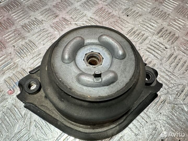 Подушка двигателя Mercedes W164 ML 350