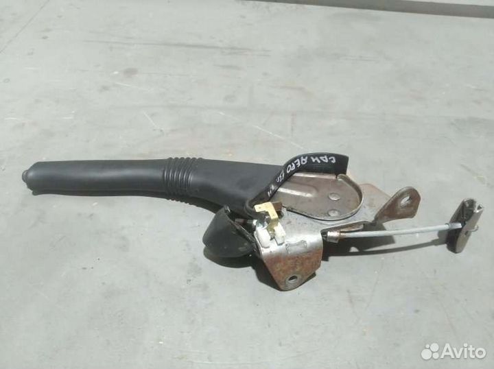 Рычаг стояночного тормоза Renault Sandero хетчбек