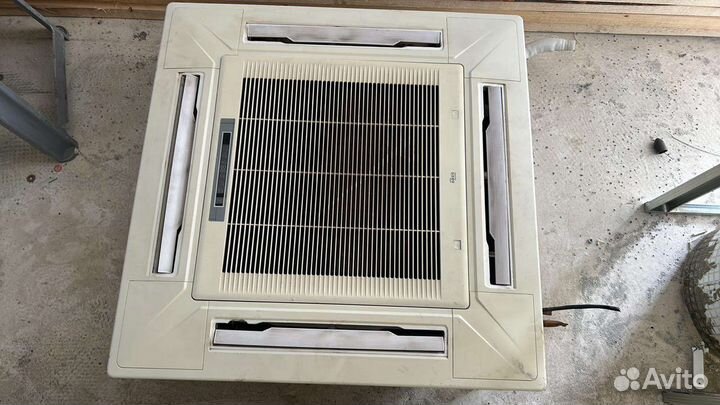 Кондиционер промышленный на 100м²