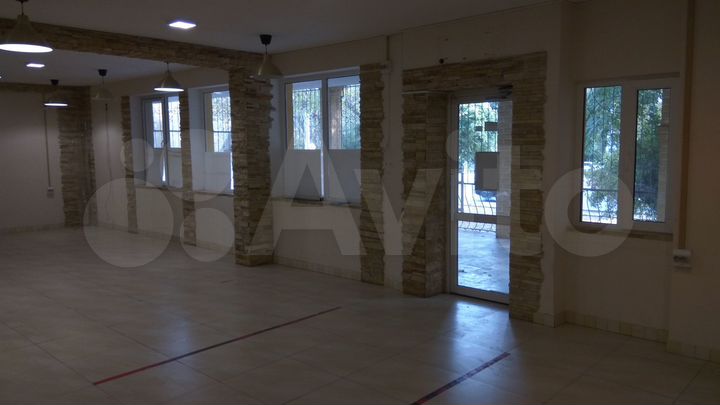 Торговая площадь, 67 м²