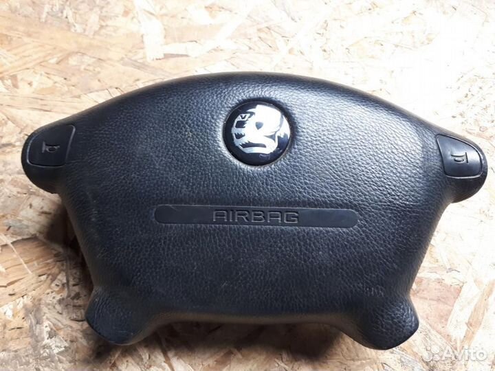 Подушка безопасности в руль Opel Vectra B 95-99